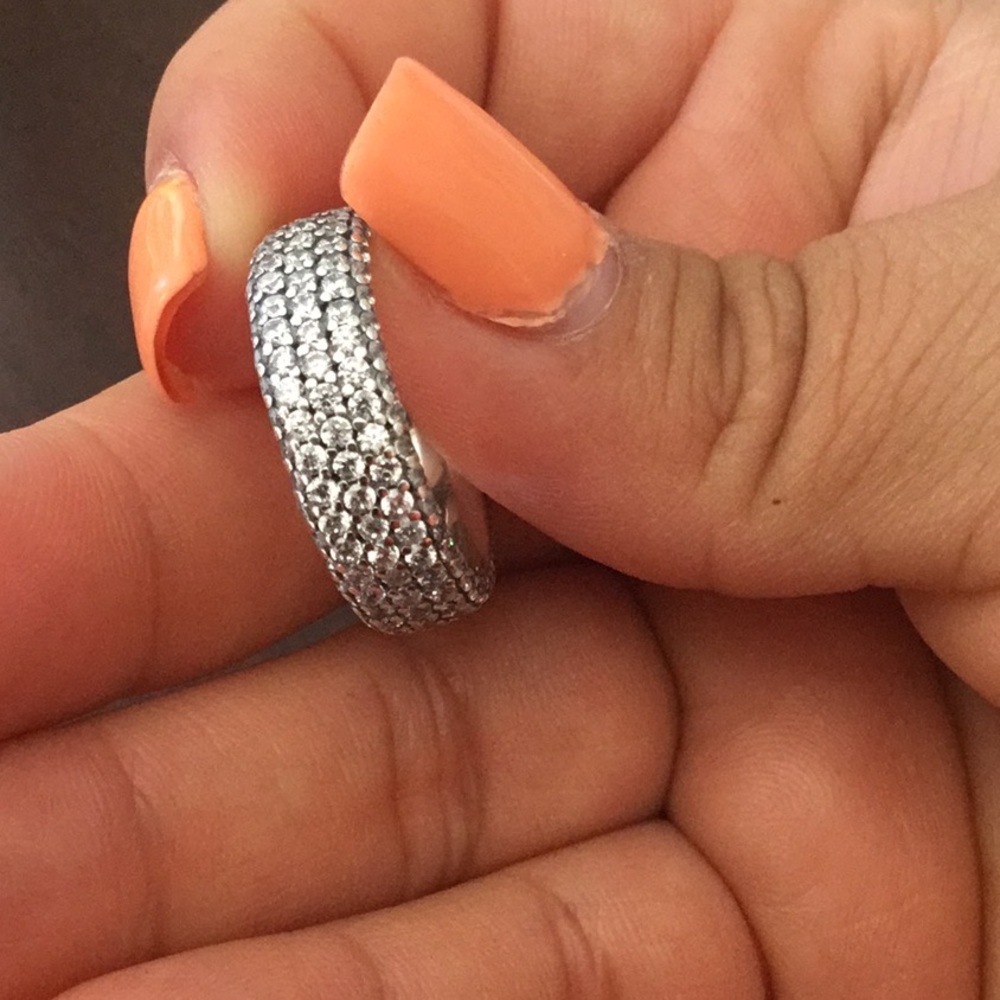 Pandora Ring